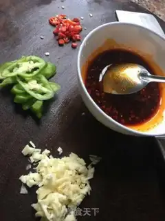 Make Soy sauce for pig sausage powder step 1