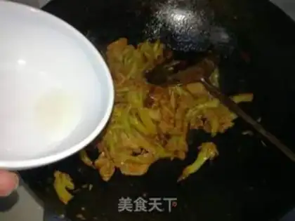 Make The fragrance of red sauce step 12