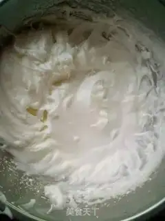 Make Meat pine rolls step 1