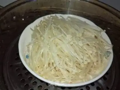 Make A pepper-stealing needle mushroom step 2