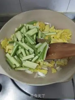 Make Scrambled eggs step 6