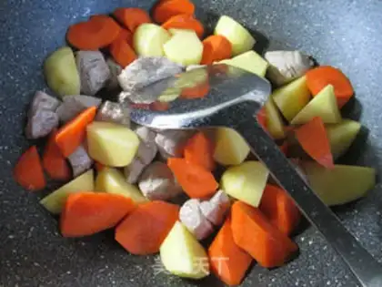 Make Carrot potatoes on the rib step 3