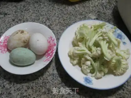 Make Float and duck eggs step 0