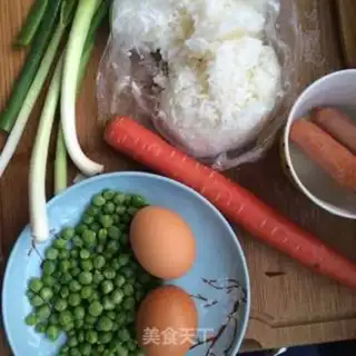 Make Pea sausage fried rice step 0