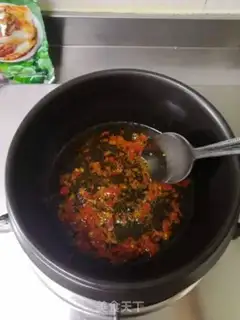 Make Hot cabbage tofu pot step 4