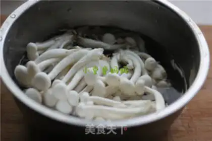 Make # Piggy peppers and puff mushrooms # step 1