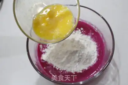 Make Flamingo egg rolls step 1