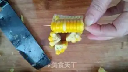 Make Gold corn string step 1