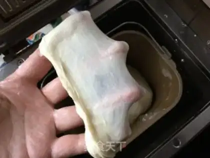 Make Meat-crawling bread step 4