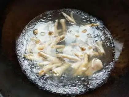 Make Peanut chicken claws step 4