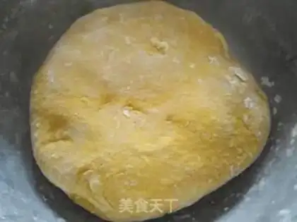 Make Pumpkin Sugar Triangle step 2