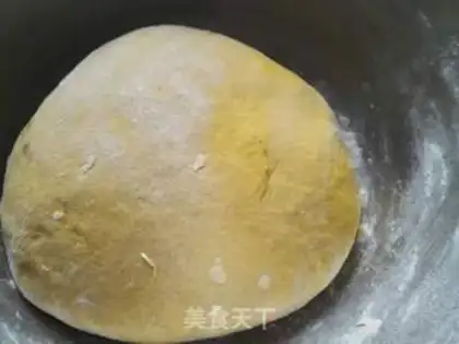 Make Pumpkin Sugar Triangle step 3