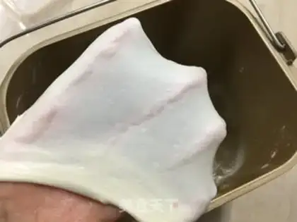 Make Christmas bread step 2