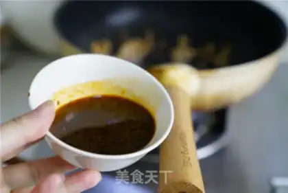 Make Powdered rice with eggs step 2
