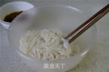 Make Powdered rice with eggs step 4