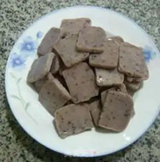 Make Squeeze dolls and red beans step 3