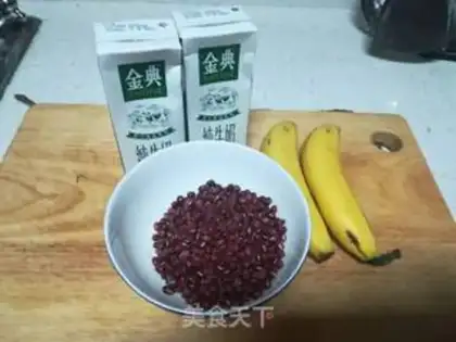 Make Banana red bean shake step 0