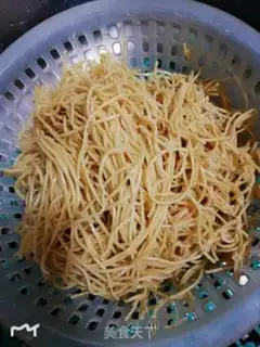 Make Pelican beef egg noodles step 7