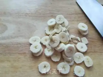 Make Banana red bean shake step 4