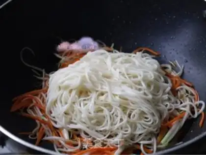 Make Fried noodles step 7