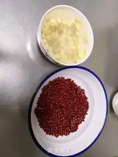 Make Red Bean Lotus lilies step 0