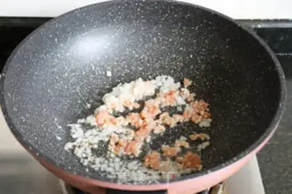 Make Tomato sauce noodles step 4