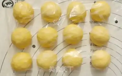 Make Pumpkin coconuts and bread step 9