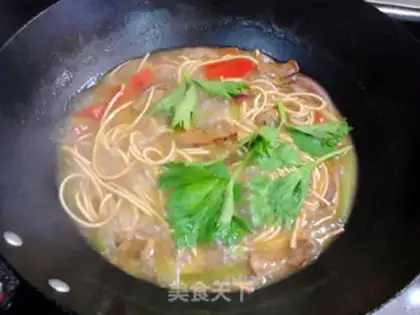 Make Curry hot noodles step 12