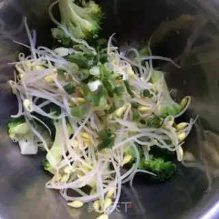 Make Bean sprouts step 2