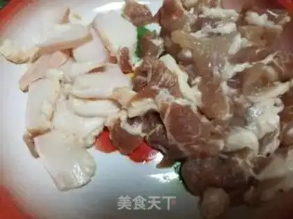 Make Autumn fried meat step 2