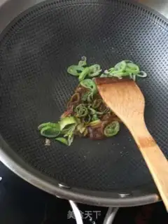 Make Sauce and shrimp congee step 7