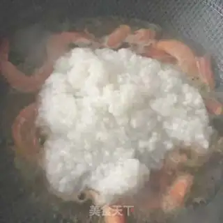 Make Sauce and shrimp congee step 11