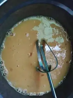 Make Onion omelet step 0