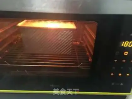 Make Meat pine cheese toast step 14