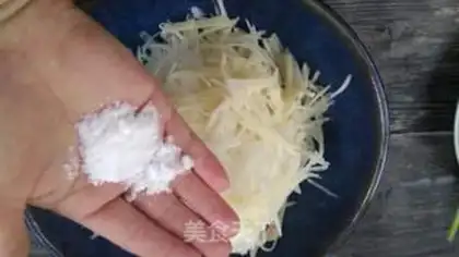 Make A radish ball step 1