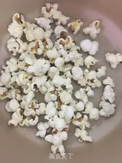 Make Caramel popcorn step 3