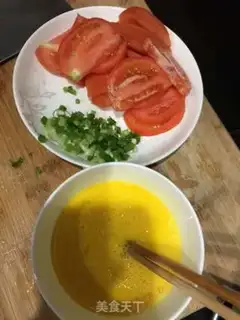 Make Tomato egg soup step 1