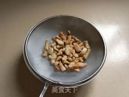 Make Scum of pork and beans step 4