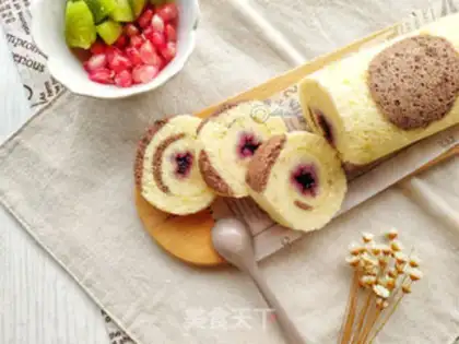 Make Cowcake roll step 16