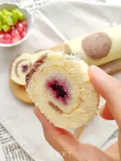 Make Cowcake roll step 18