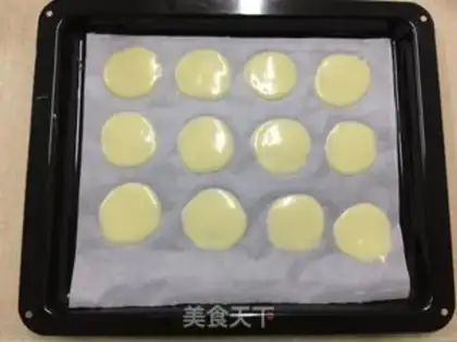 Make A meringue chip step 3