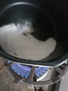 Make Sea salt caramel sauce step 1