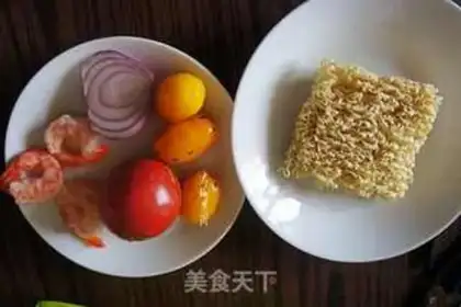 Make Tomato-shrimp cornbone step 1