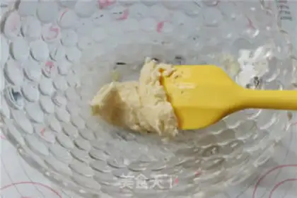 Make Coconut round bread step 3