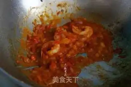 Make Tomato-shrimp cornbone step 7