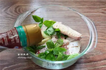 Make Nine-storey tower roast chicken wings step 3