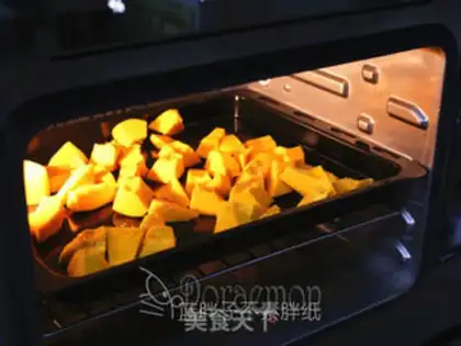 Make Pumpkin rolls step 0