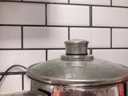Make Mongolian salt tea step 0