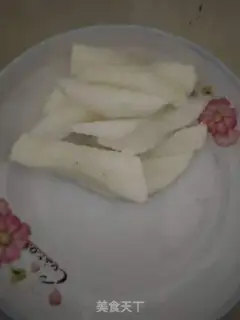 Make Delicious hand roll sushi step 5