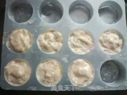 Make HOW TO MAKE A Q-BALL SHRIMP SLIP step 5